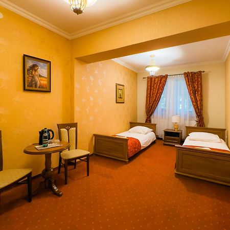 Hotel Palac Akropol Lublin Exterior photo
