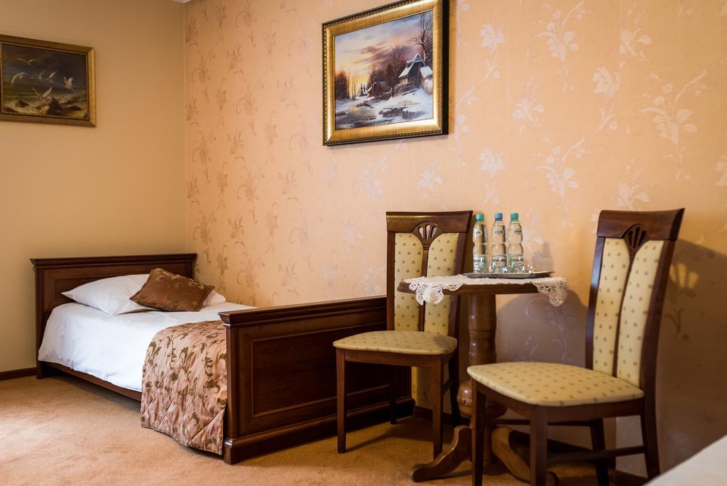 Hotel Palac Akropol Lublin Room photo