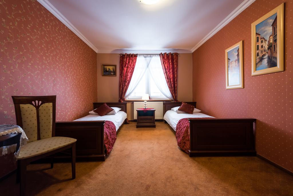 Hotel Palac Akropol Lublin Room photo