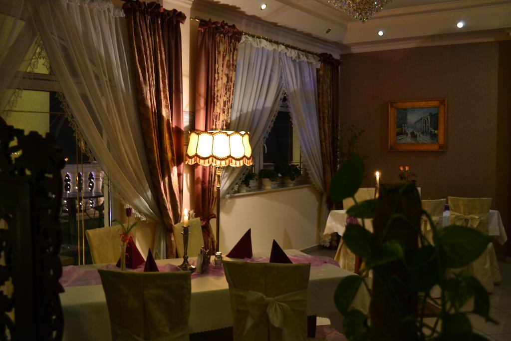 Hotel Palac Akropol Lublin Exterior photo